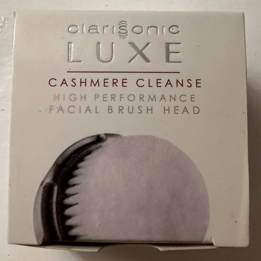 Brand new Clarisonic Luxe Cashmere Brush head